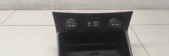 Hyundai Tucson TL Front trunk storage compartment 84631D7000