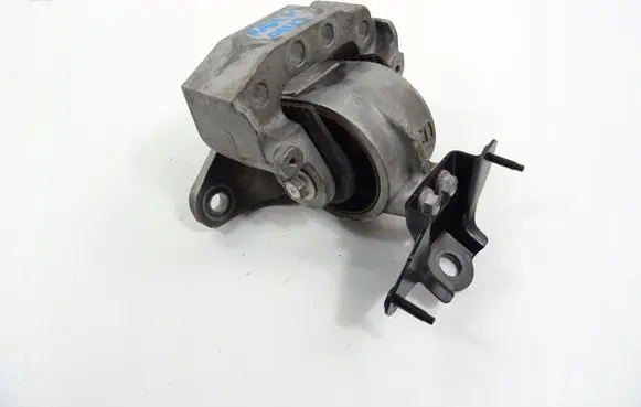 Toyota RAV 4 (XA50) Engine mount vacuum valve 