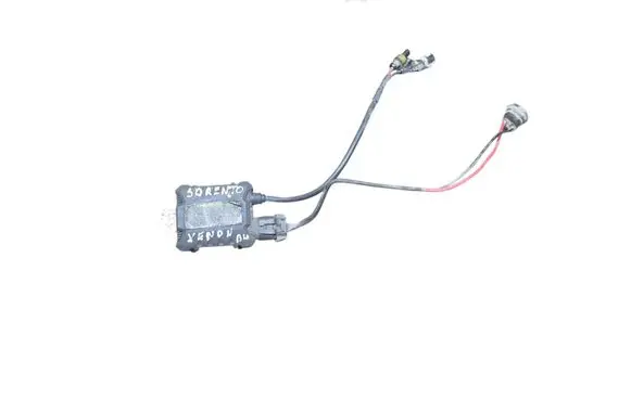 KIA Sorento Headlight ballast module Xenon 1032200360