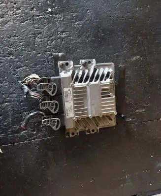 Renault Scenic II - Grand scenic II Engine control unit/module 8200843713 8200807626 S122326114
