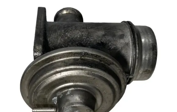 BMW 7 E65 E66 EGR valve 7789999 72826402