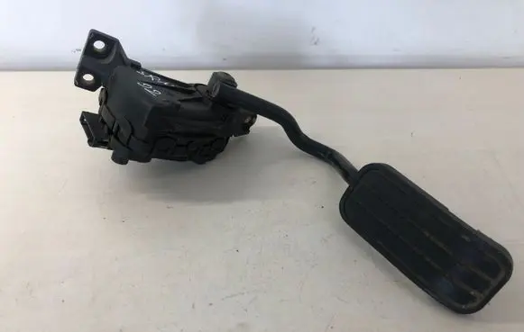 Volkswagen Sharan Accelerator throttle pedal 7M1723507A 6PV00777002