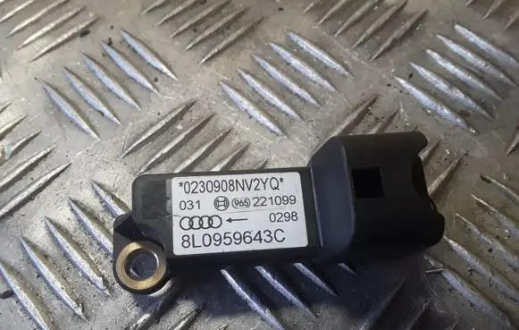 Audi A3 S3 8L Airbag deployment crash/impact sensor 8L0959643C