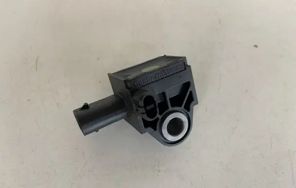 Audi A3 S3 8V Airbag deployment crash/impact sensor 5Q0959651