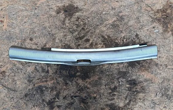 Volkswagen PASSAT B5.5 Trunk/boot sill cover protection 3B9863459J