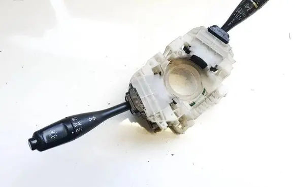 Wiper turn signal indicator stalk/switch