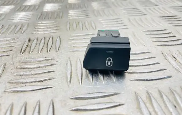 Central locking switch button