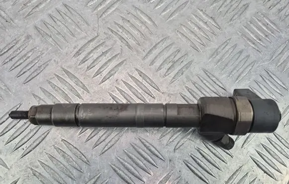 Mercedes-Benz C W203 Fuel injector A6130700687