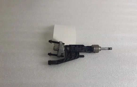 Fuel injector