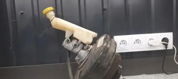 Citroen C3 Brake booster 9682338380