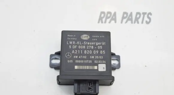 Mercedes-Benz E W211 Light module LCM A2118200985 12314438