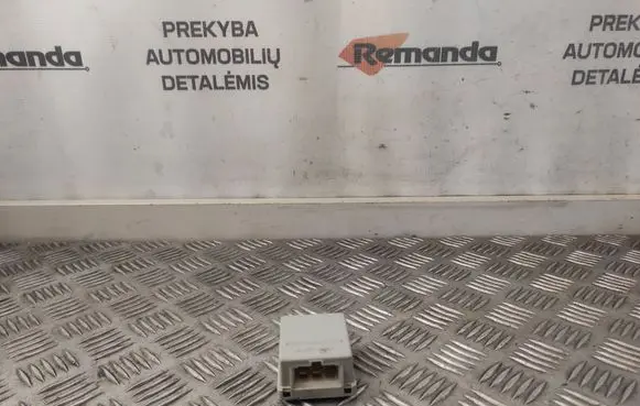 Honda CR-V Light washer relay 