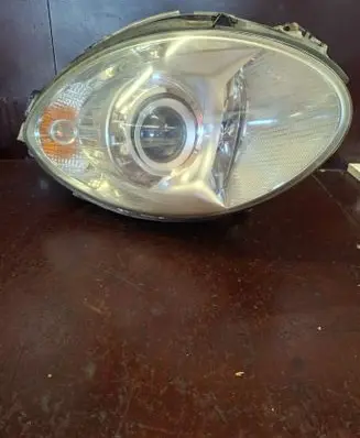 Mercedes-Benz R W251 Headlight/headlamp A2518260291 26345000R