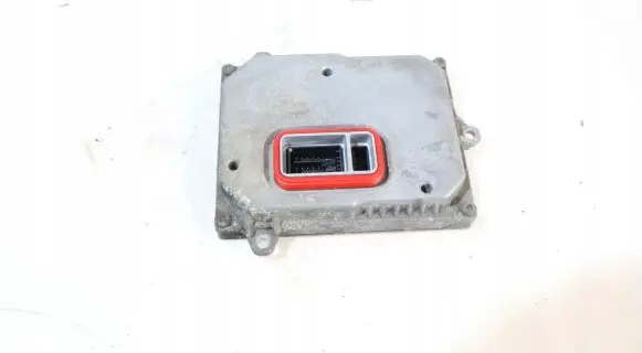 Audi A4 S4 B7 8E 8H Voltage converter/converter module 1307329115