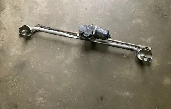 Chrysler 300 - 300C Front wiper linkage and motor 04805716AA 1590108210