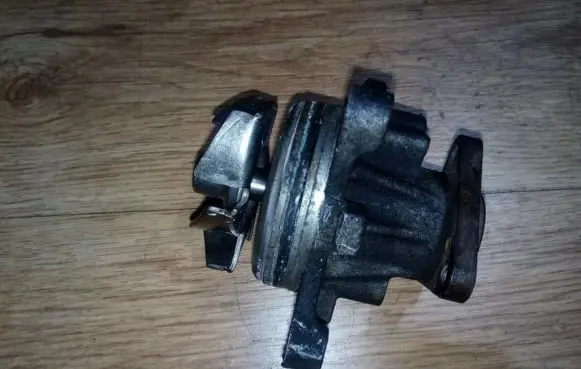 Ford Focus Water pump 1s7g6501al 1s7g-6501-al