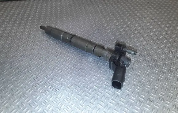 Skoda Yeti (5L) Fuel injector 03L130277 0445116030