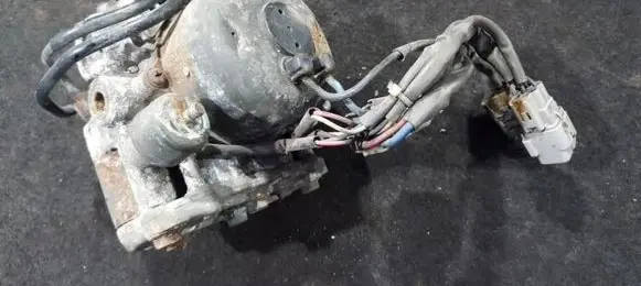 Lexus GS 300 400 430 ABS Pump 4451030091 1330003050