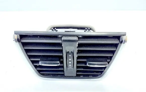 Skoda Octavia Mk3 (5E) Dashboard air vent grill cover trim 5E0819203A