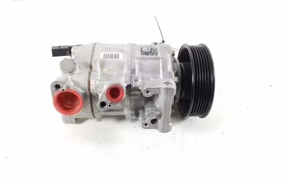 Volkswagen Transporter - Caravelle T5 Air conditioning (A/C) compressor (pump) 5Q0820803F