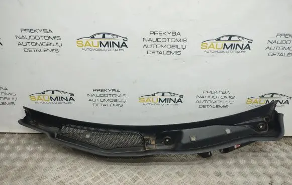 Mercedes-Benz GLK (X204) Wiper trim A2048302013