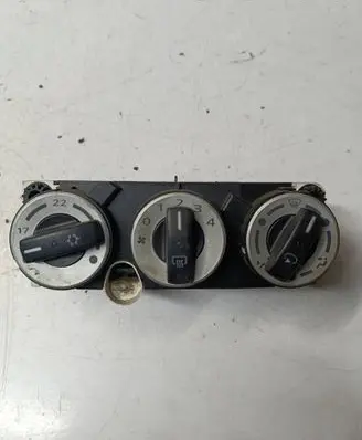 Mitsubishi Colt Climate control unit P7820A256G 69660071