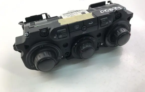Seat Altea Climate control unit 5P1820045