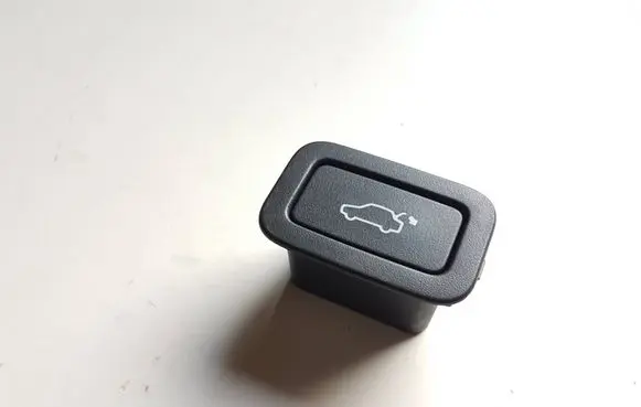 Volvo XC70 Tailgate opening switch 31264960 31264960AA