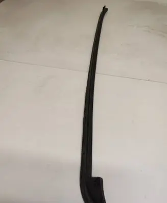 Chrysler Pacifica Front door rubber seal 68188722AD
