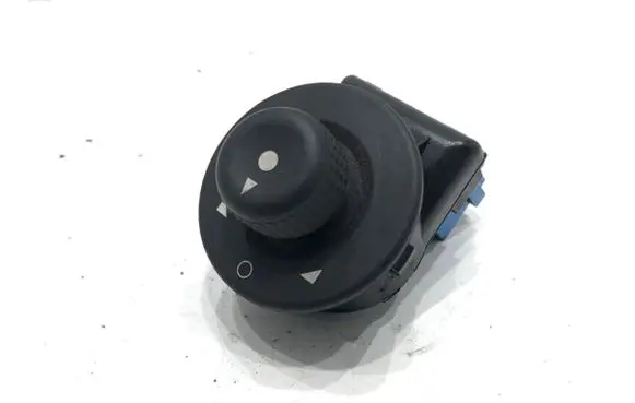 Citroen Berlingo Wing mirror switch 185526