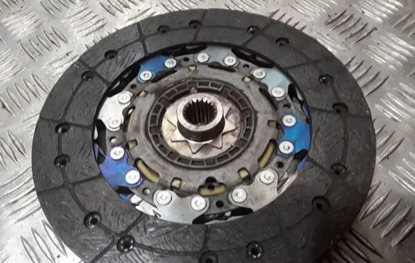 Opel Zafira B Clutch pressure plate 324039410