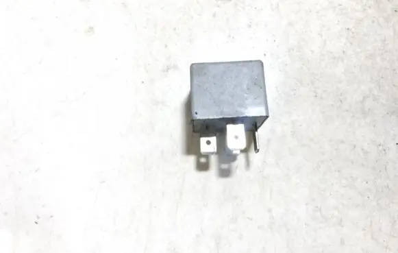 Volkswagen Golf III Other relay 141951253b 20240072