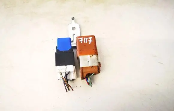 Nissan X-Trail T30 Other relay 2523079964