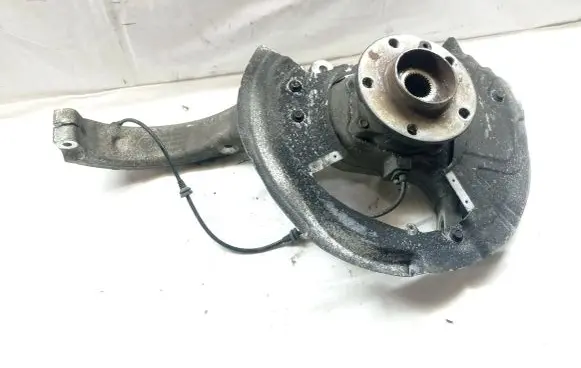 BMW X5 F15 Front wheel hub 6773783 31216773783