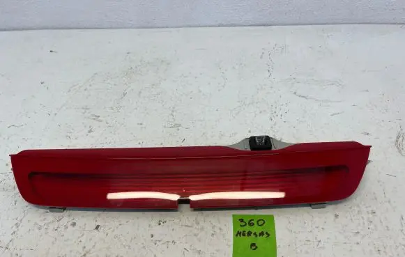 Mercedes-Benz B W246 W242 Third/center stoplight A2468200156 176814 01055400