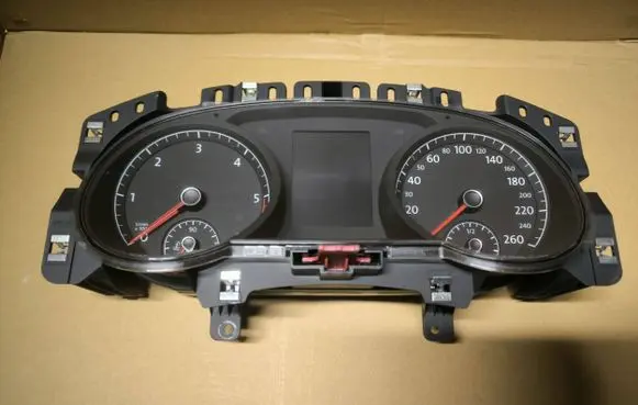 Volkswagen Touran III Speedometer (instrument cluster) 5TA920741