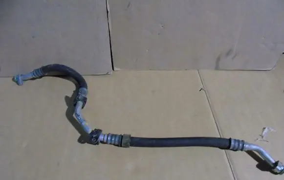 Mercedes-Benz SLS AMG Oil cooling pipe A1972702596