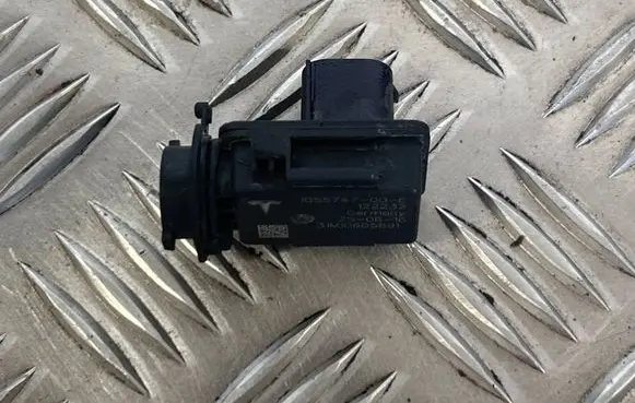 Tesla Model X Air quality sensor 105574700E