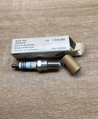 Ford Fiesta Spark plug 1315691 3S4J12405AB 22IPJ