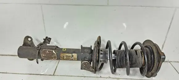 Mercedes-Benz C W204 Front shock absorber with coil spring