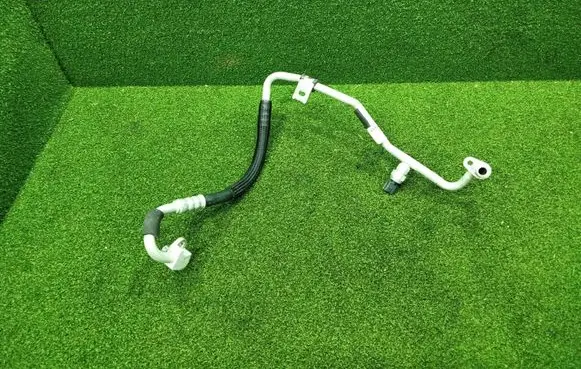 Renault Trafic III (X82) Air conditioning (A/C) pipe/hose 924905921R