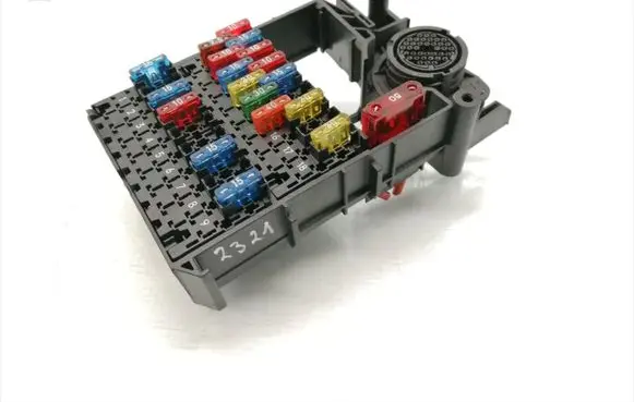 Mercedes-Benz E W210 Fuse box set 2105453440 0015458401