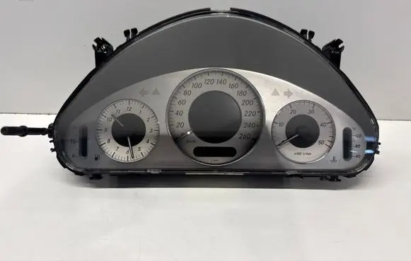 Mercedes-Benz E W211 Speedometer (instrument cluster) A2115400547 110080284017