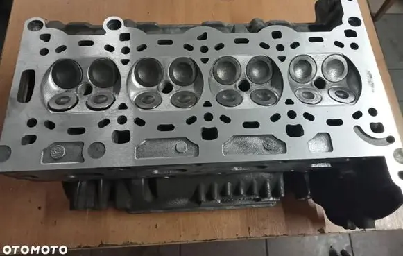 Vauxhall Astra H Engine head 55351328