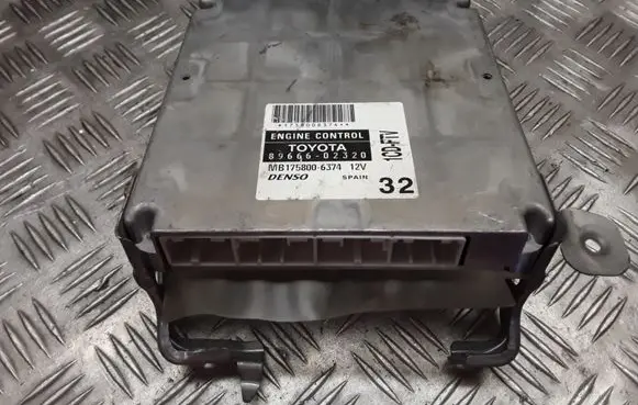 Toyota Corolla E120 E130 Engine control unit/module 8966602320 1758006374