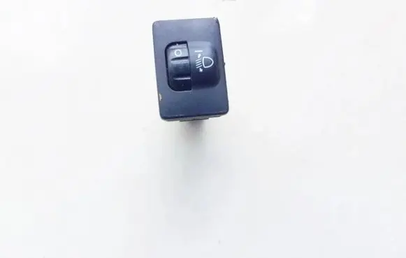 Toyota Auris 150 Headlight level height control switch 8415202040