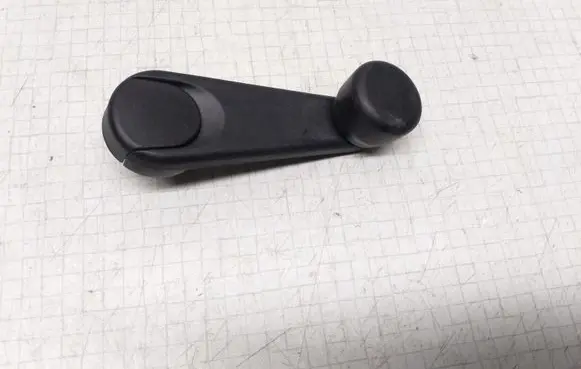 BMW 5 E39 Rear door window winding handle 513281740759