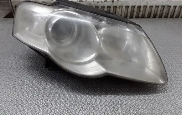 Volkswagen PASSAT B6 Headlight/headlamp 3C0941006J