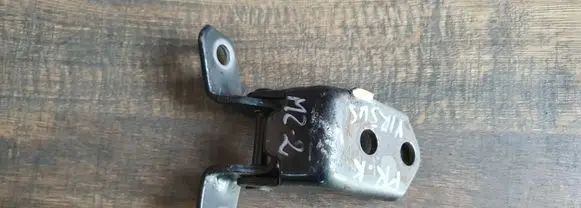 Mazda 2 Front door upper hinge