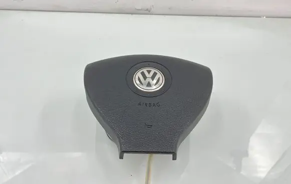 Volkswagen PASSAT B6 Steering wheel airbag 3C0880201AE UL00D2EDW